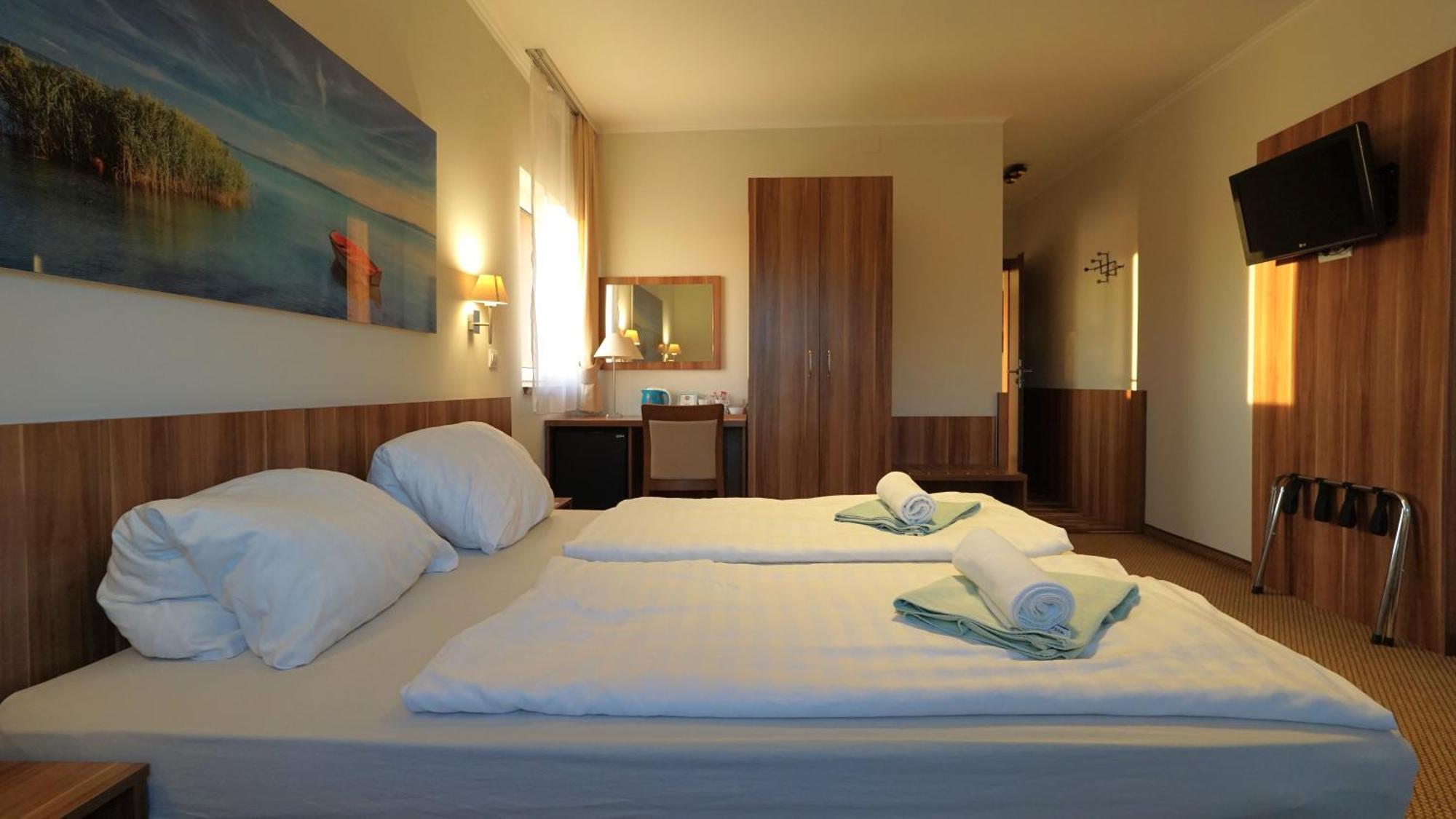 Balaton Colors Beach Hotel Siófok Extérieur photo