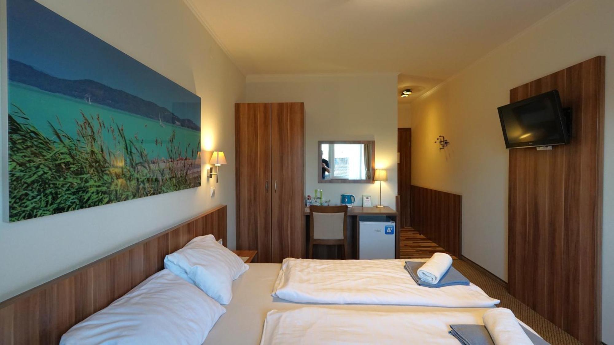 Balaton Colors Beach Hotel Siófok Extérieur photo